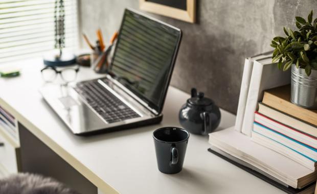 How to Create a More Organized Desk